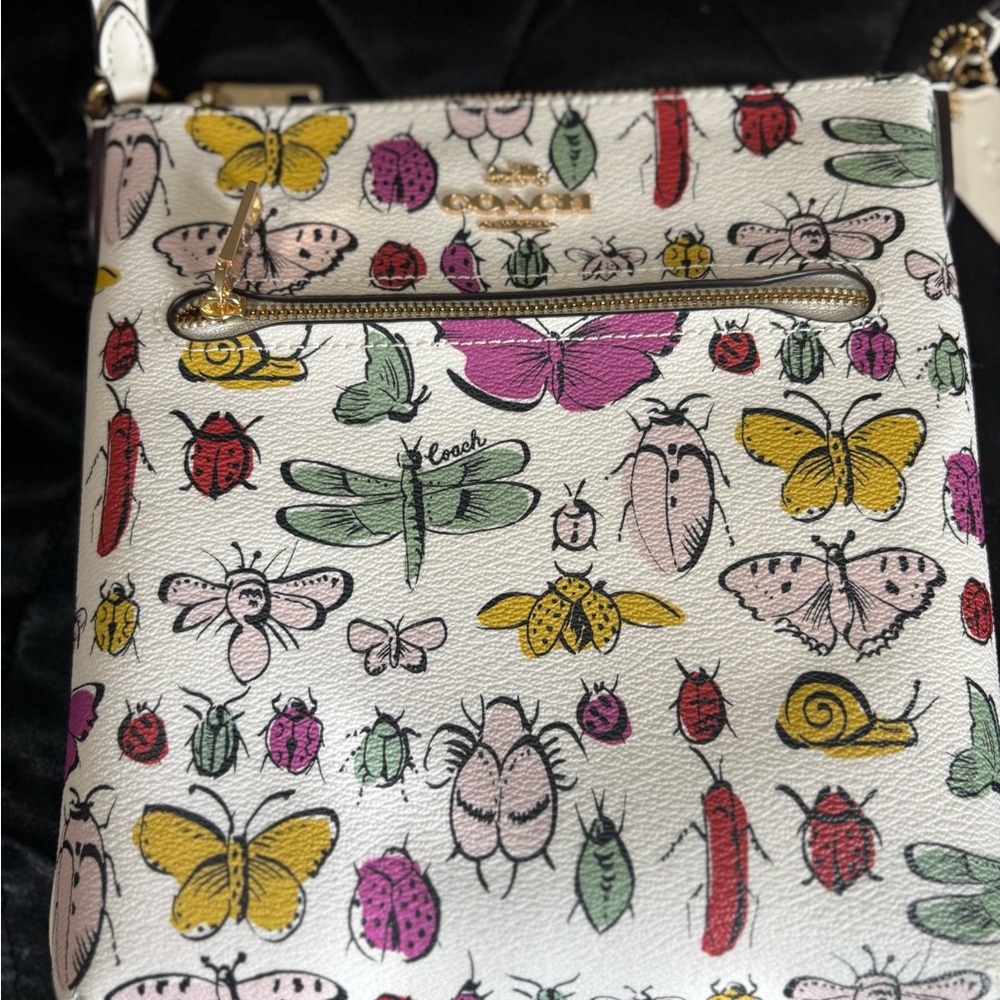 ✨ Coach Crossbody – Pre-Loved, Like New ✨ - Picture 4 of 8